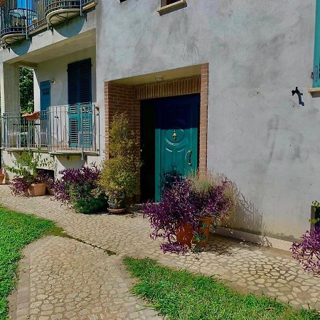 Casa Del Giardino Bright Apartment Bastia Umbra Exterior photo