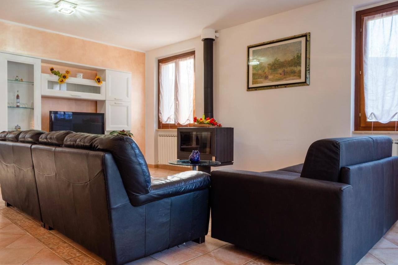 Casa Del Giardino Bright Apartment Bastia Umbra Exterior photo
