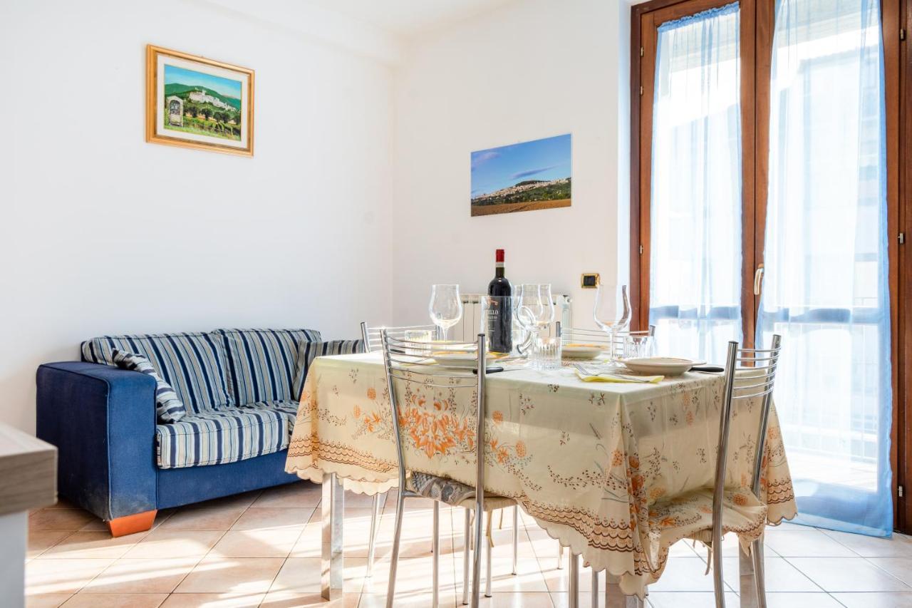 Casa Del Giardino Bright Apartment Bastia Umbra Exterior photo